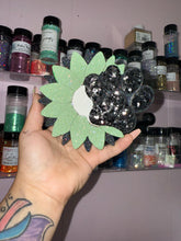 Load image into Gallery viewer, sunflower pawprint
