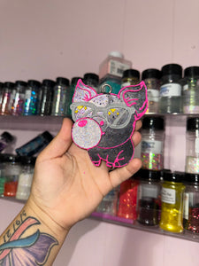 Pig w/gum