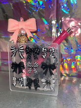 Load image into Gallery viewer, Acrylic Pen Holders
