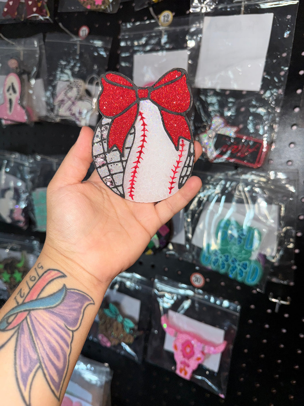 soft/baseball with bow